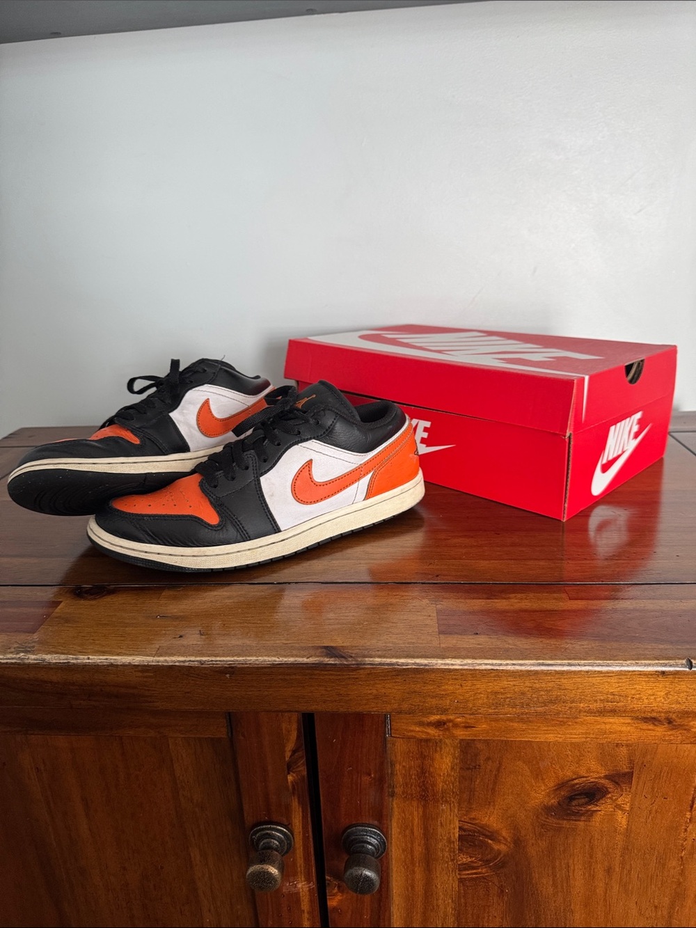 Nike Men’s Low-Top Athletic Sneakers — Orange/Black/White